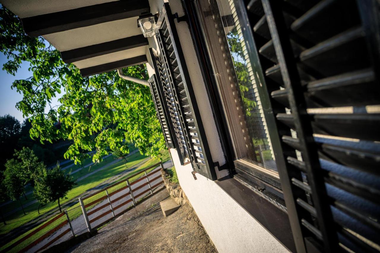 Kuca Za Odmor, Ferienhaus, Holiday Home Rugas Orahovica Zewnętrze zdjęcie