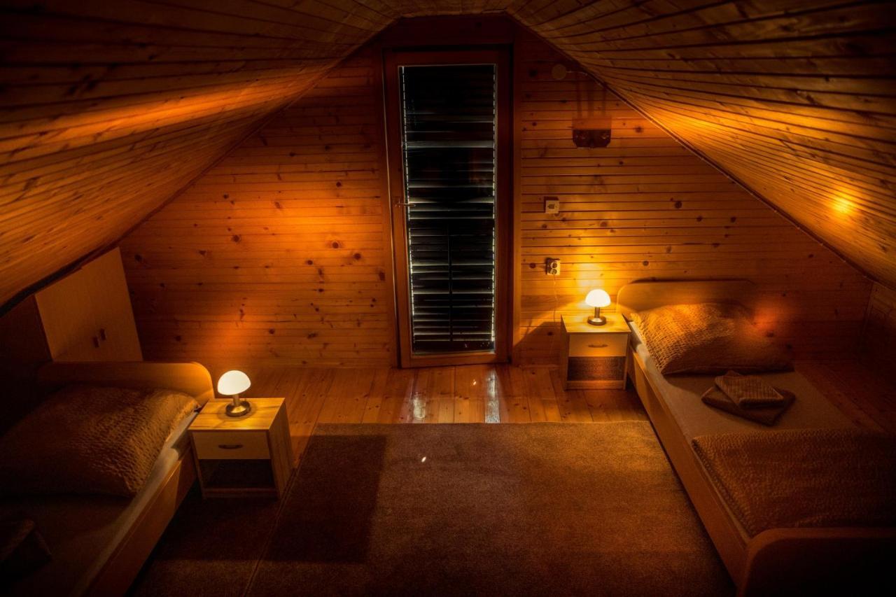 Kuca Za Odmor, Ferienhaus, Holiday Home Rugas Orahovica Zewnętrze zdjęcie